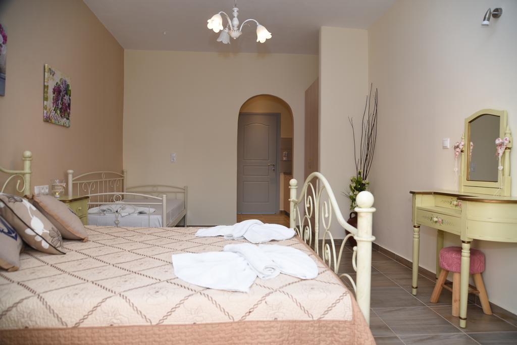 Keti Kapri Hotel Pláka Buitenkant foto